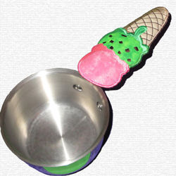 Picture of "Cone" Casserole handle cover