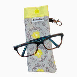 Picture of Eyeglass Case - Flowers Yellow/Grey
